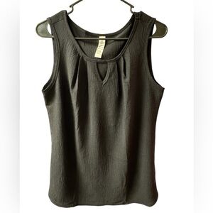 Women's Black Sleeveless Top